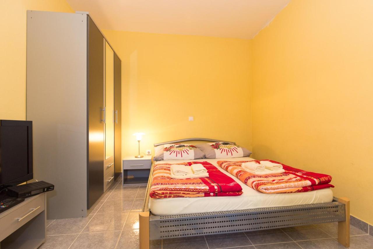 Vila Milano Apartment Kornic Exterior photo